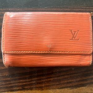 Louis Vuitton EPI key holder